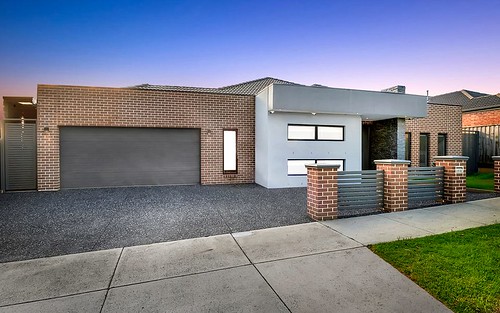 32 Alhambra Drive, Epping VIC 3076