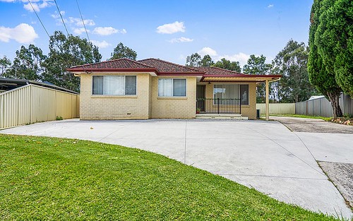 18 Fernlea Pl, Canley Heights NSW 2166