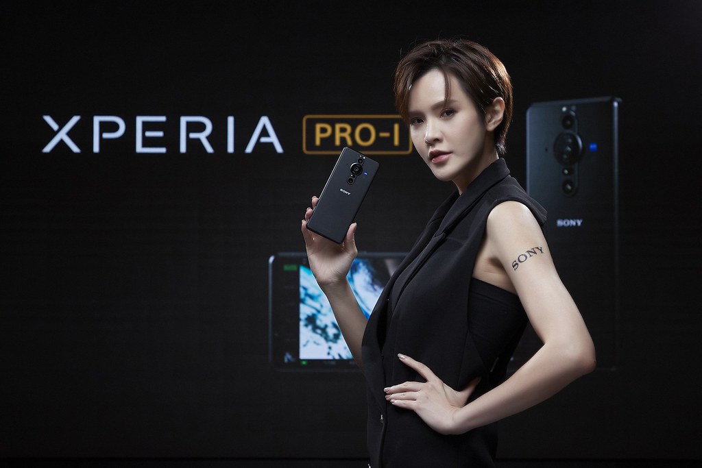 圖說、Xperia PRO-I 為全球首款搭載1.0型感光元件具備相位偵測自動對焦(PDAF)的真‧相機手機