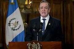 Consejo de ministros decide ampliar horario de restricción para ingerir bebidas alcohólicas by Gobierno de Guatemala