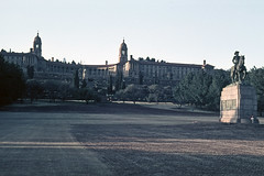 SA Pretoria Union Buildings and statue of Louis Botha 1st prime minister - 1965 (W65-A70-36)