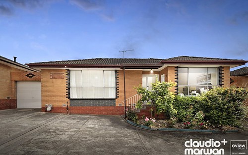 2/13 Arnold Court, Pascoe Vale VIC
