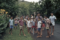 PF Tahiti schoolkids - 1965 (W65-A01-21)