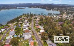 39 Middle Point Road, Bolton Point NSW