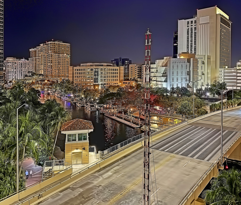 Andrews Avenue Bridge, City of Fort Lauderdale, Broward County, Florida, USA<br/>© <a href="https://flickr.com/people/126251698@N03" target="_blank" rel="nofollow">126251698@N03</a> (<a href="https://flickr.com/photo.gne?id=51791756741" target="_blank" rel="nofollow">Flickr</a>)