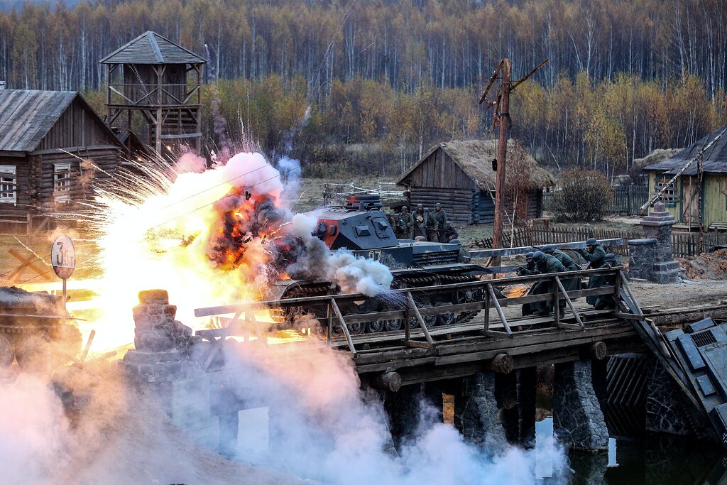 《致命最前線》俄國”麥可貝”炸出新高度！