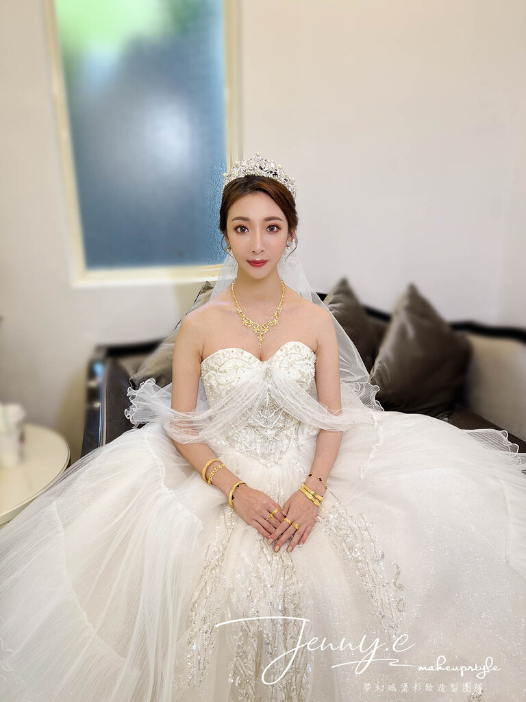 【新秘蓁妮】bride 梓伃 結婚造型 / 韓系甜美,華麗公主