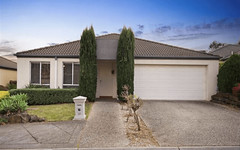 69 Sovereign Manors Crescent, Rowville Vic