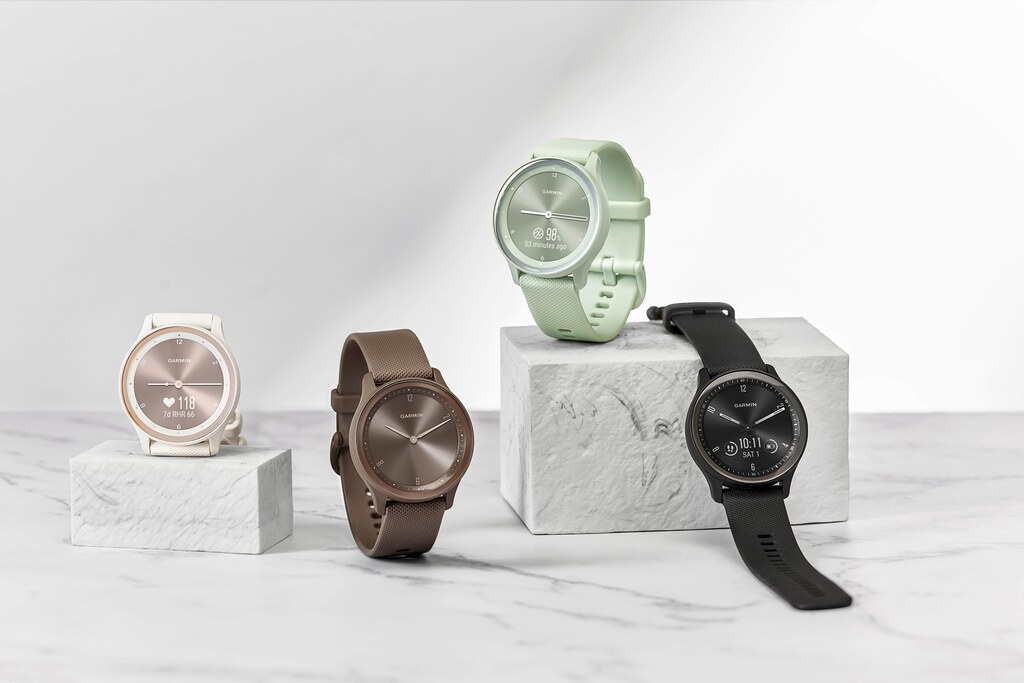 Garmin 「vívomove Sport指針智慧腕錶」，全系列4款2022春夏流行色，無論是追求風格的都會日常或是專業俐落的職場穿搭，皆能從容轉換