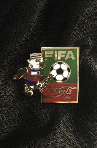 Germany FIFA WM 2006 Trinidad & Tobago Pin Badge Fussball Worldcup 06 #1007 
