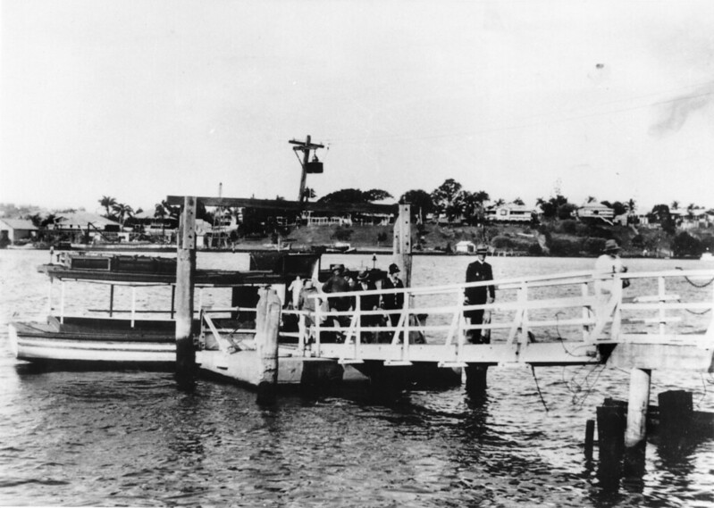 Passengers leaving the Hawthorne ferry at New Farm, ca. 1929<br/>© <a href="https://flickr.com/people/32605636@N06" target="_blank" rel="nofollow">32605636@N06</a> (<a href="https://flickr.com/photo.gne?id=51823571306" target="_blank" rel="nofollow">Flickr</a>)