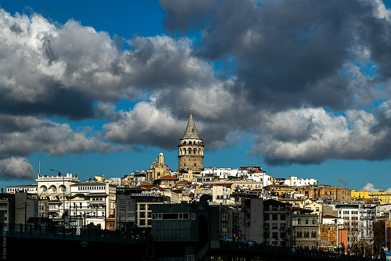 İstanbul - Galata Tower<br/>© <a href="https://flickr.com/people/194421099@N08" target="_blank" rel="nofollow">194421099@N08</a> (<a href="https://flickr.com/photo.gne?id=51828449811" target="_blank" rel="nofollow">Flickr</a>)