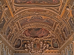 2021.11.19.050 FONTAINEBLEAU - Le château - Chapelle Saint-Saturnin, le plafond