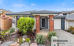 19 Swindale Way, Clyde North VIC