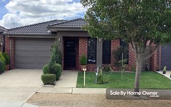 8 Cups Court, Clyde North VIC