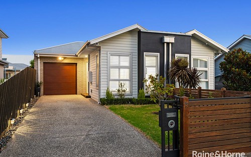 36A Laurie St, Newport VIC 3015