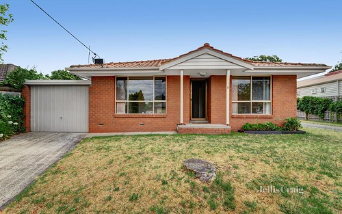 1/13 Normanby St, Hughesdale VIC 3166