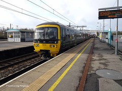 165132 passing through Severn Tunnel Junction Station 2022 02 17