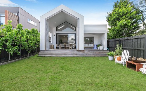 18 Lonsdale St, South Geelong VIC 3220