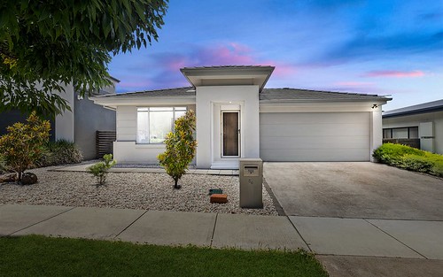 36 Loma Rudduck St, Forde ACT 2914