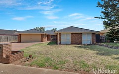 52 Chelmsford Way, Melton West VIC