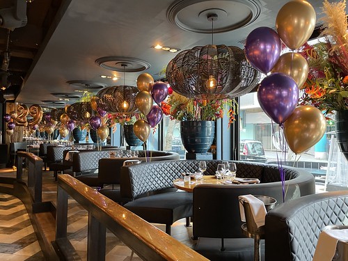 Table Decoration 5 balloons Ground Decoration Foilballoon Number 29 Birthday The Brunch The Oyster Club Rotterdam