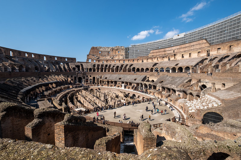 Colosseum Interior<br/>© <a href="https://flickr.com/people/51035616481@N01" target="_blank" rel="nofollow">51035616481@N01</a> (<a href="https://flickr.com/photo.gne?id=51936375581" target="_blank" rel="nofollow">Flickr</a>)