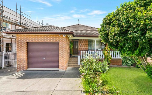 134 Humphries Rd, St Johns Park NSW 2176
