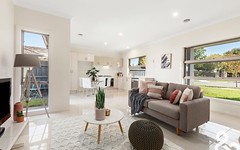 1/49 Peppercorn Parade, Epping Vic