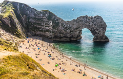 The iconic arch of Durdle Door on the Jurassic Coast between Lulworth Cove and Weymouth, Dorset, England.