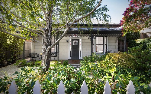 207 Clauscen Street, Fitzroy North VIC