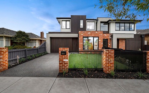 24a Lincoln Drive, Keilor East Vic
