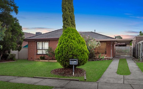 5 Buckland Cr, Epping VIC 3076