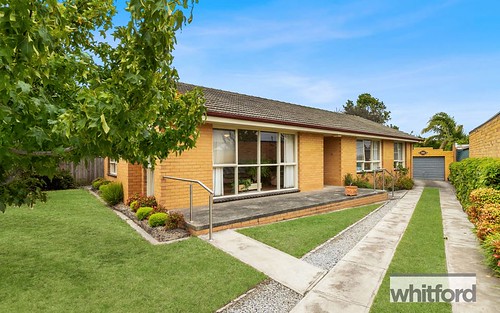 17 Highfield Dr, Grovedale VIC 3216