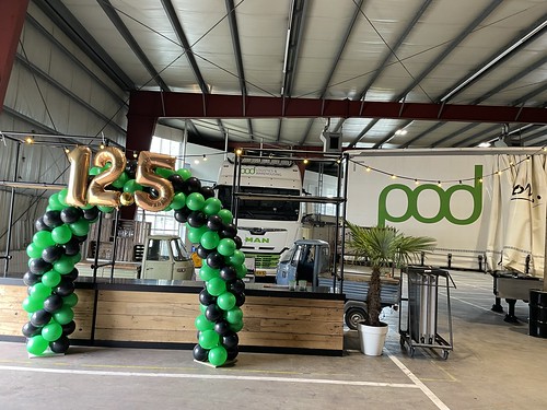 Balloon Arch 6m with Foilballoon Number 12,5 Anniversary POD Logistics & Warehousing Botlek Rotterdam