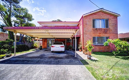 1 Middle Lane, Forster NSW
