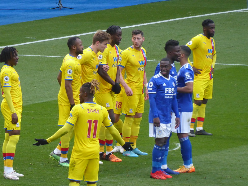 Crystal Palace line up the wall<br/>© <a href="https://flickr.com/people/79613854@N05" target="_blank" rel="nofollow">79613854@N05</a> (<a href="https://flickr.com/photo.gne?id=51997109564" target="_blank" rel="nofollow">Flickr</a>)