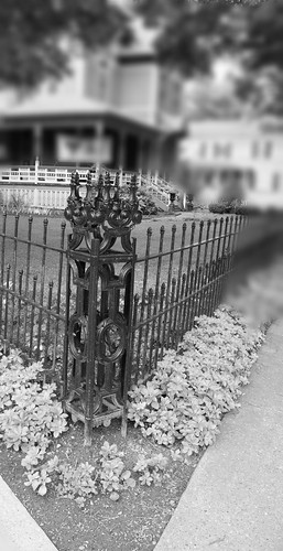 \Franklin Pennsylvania ~ St John's Episcopal Church - Cast Iron Fence DOF