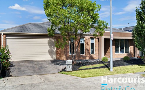 2 Lord Pl, Point Cook VIC 3030