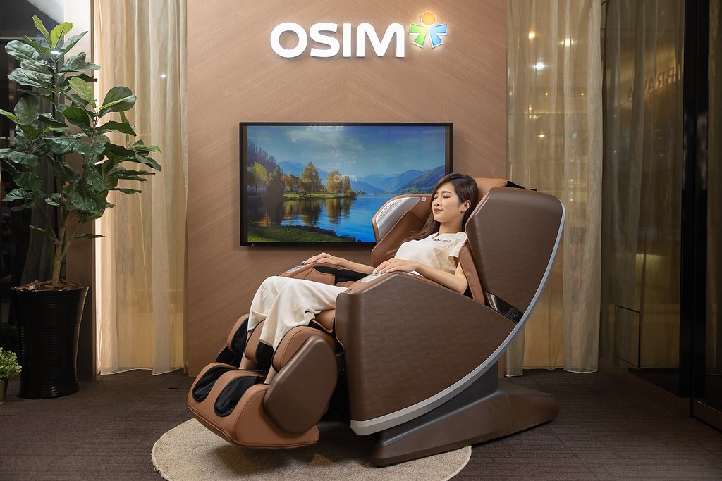 OSIM減壓養身椅 Model體驗照 (2)