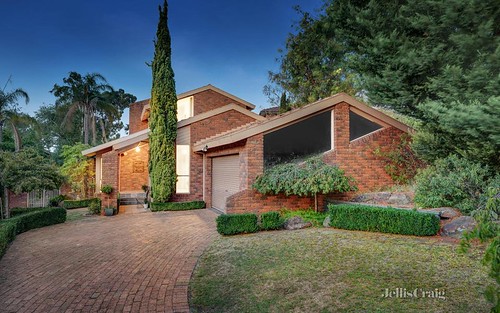 5 Thorncombe Wk, Doncaster East VIC 3109