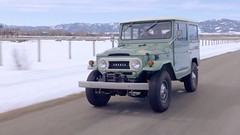 This-Old-Truck-1968-Land-Cruiser-FJ40-Driver-Side-Action