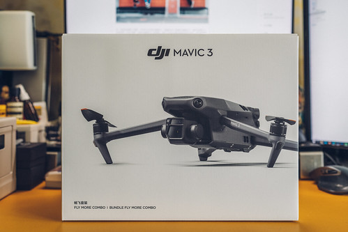 Mavic 3 暢飛套裝｜DJI Drone