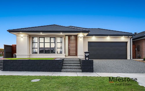 90 Yeungroon Boulevard, Clyde North VIC 3978