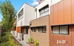 2/13 May Street, Doncaster East VIC