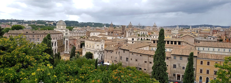View from Roof of Musei Capitolini<br/>© <a href="https://flickr.com/people/95282411@N00" target="_blank" rel="nofollow">95282411@N00</a> (<a href="https://flickr.com/photo.gne?id=52084868795" target="_blank" rel="nofollow">Flickr</a>)