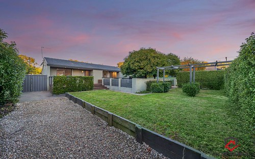 8 Houghton Place, Spence ACT 2615