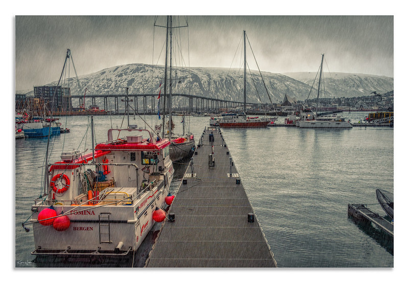 Tromsø, Norway<br/>© <a href="https://flickr.com/people/129194286@N08" target="_blank" rel="nofollow">129194286@N08</a> (<a href="https://flickr.com/photo.gne?id=52147351237" target="_blank" rel="nofollow">Flickr</a>)