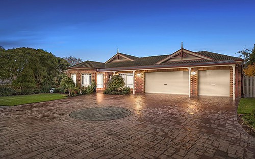 21 Claremont Way, Lysterfield VIC 3156