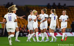 England celebrate Chloe Kelly's goal